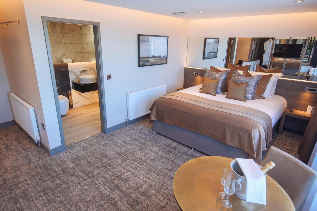 The Redhurst Hotel Glasgow ギフノック エクステリア 写真