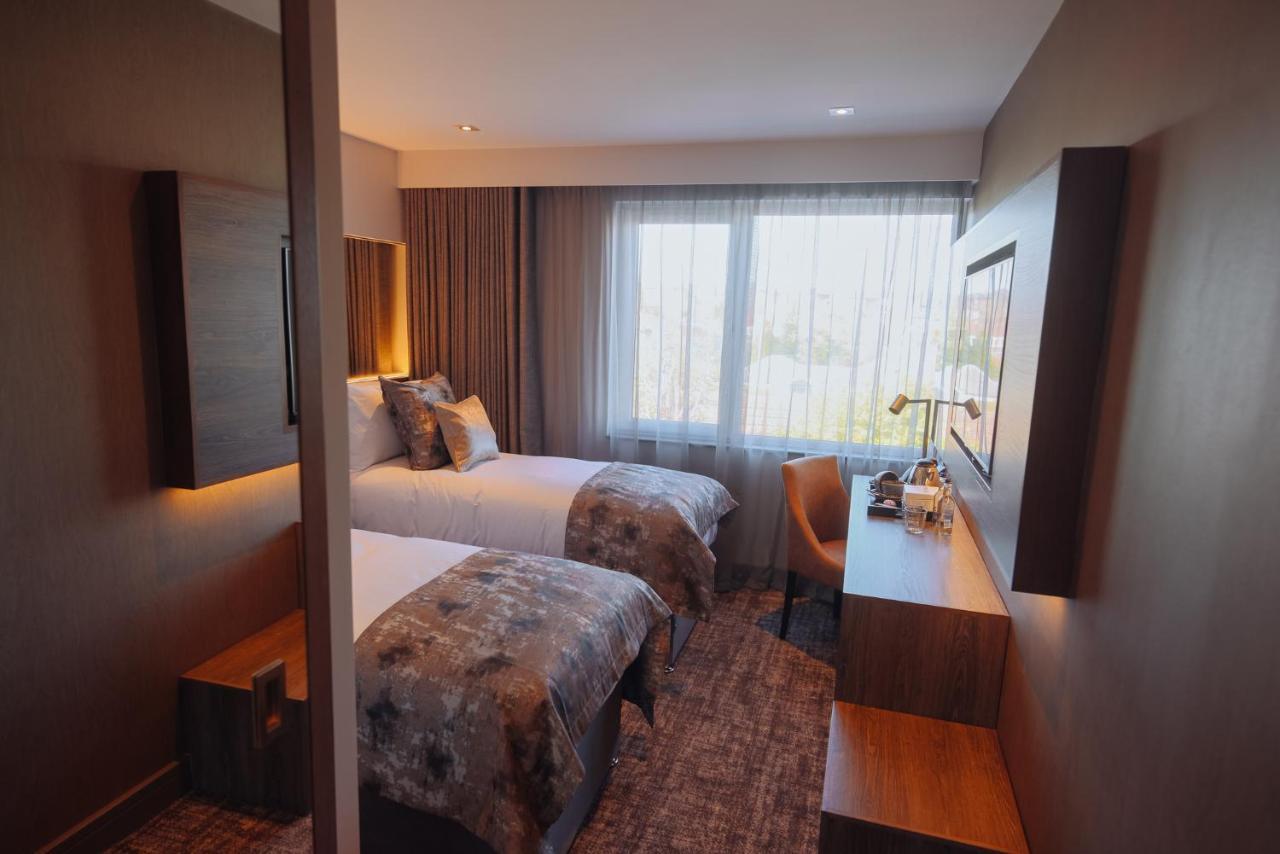 The Redhurst Hotel Glasgow ギフノック エクステリア 写真