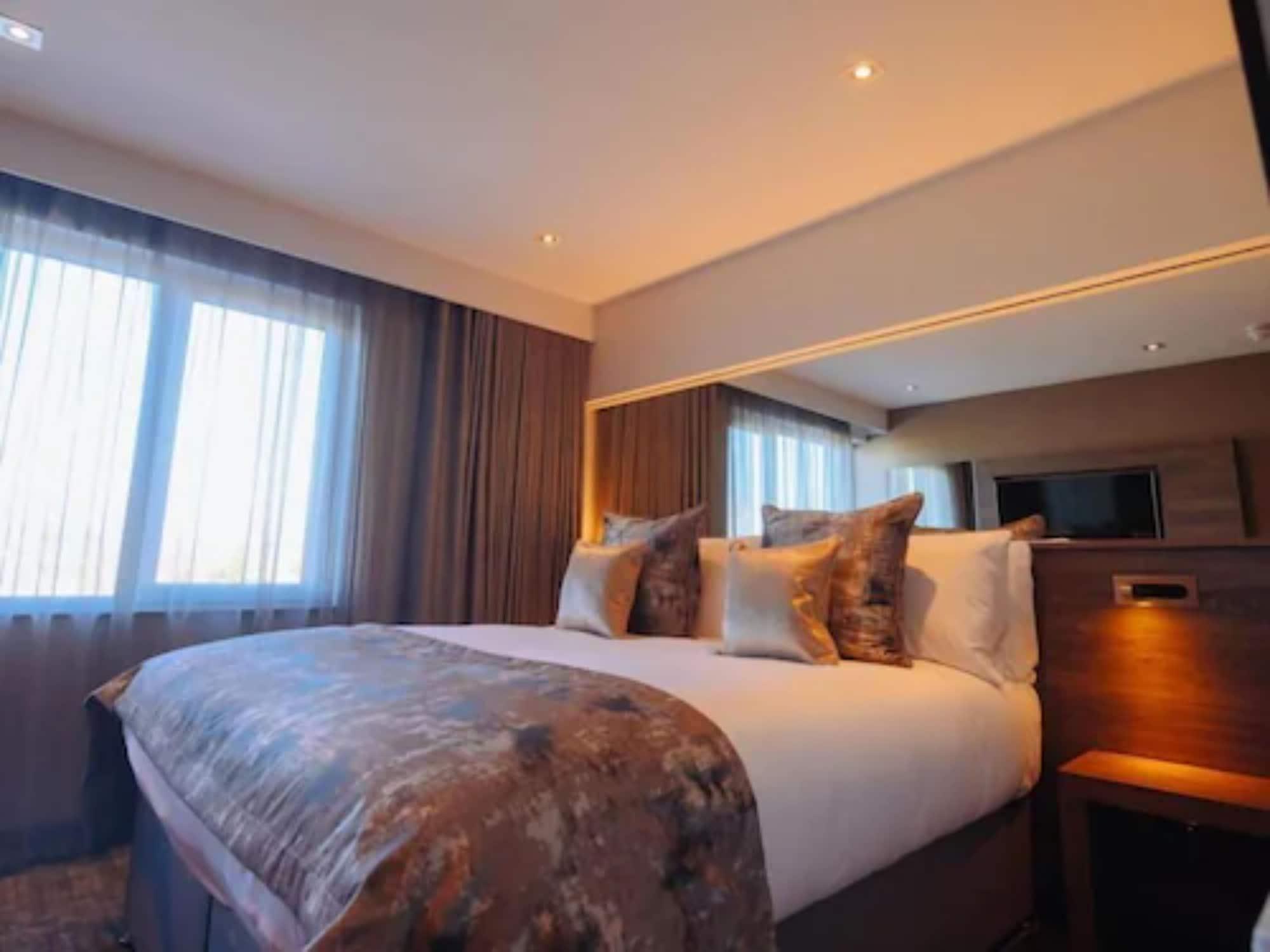 The Redhurst Hotel Glasgow ギフノック エクステリア 写真