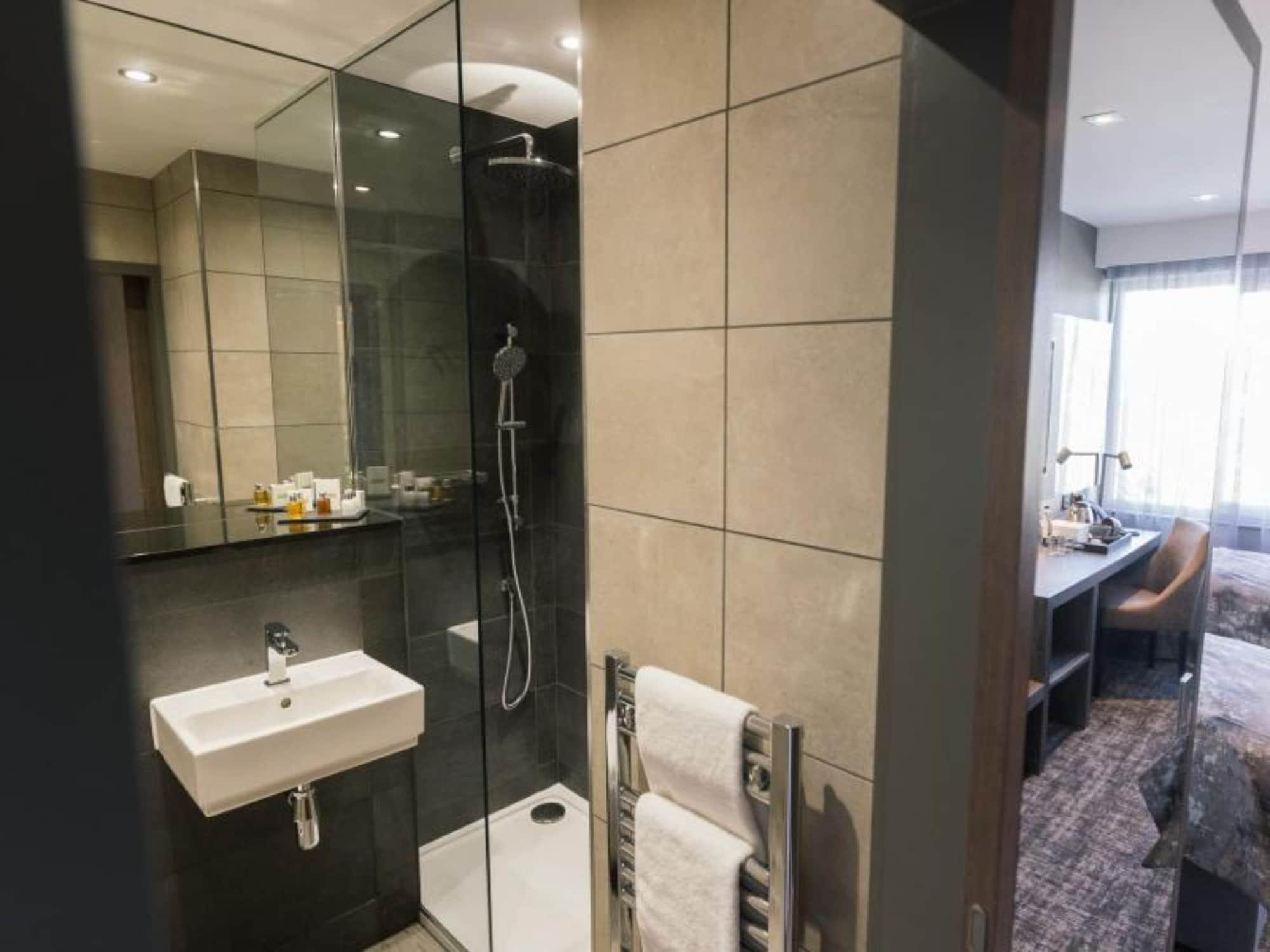 The Redhurst Hotel Glasgow ギフノック エクステリア 写真