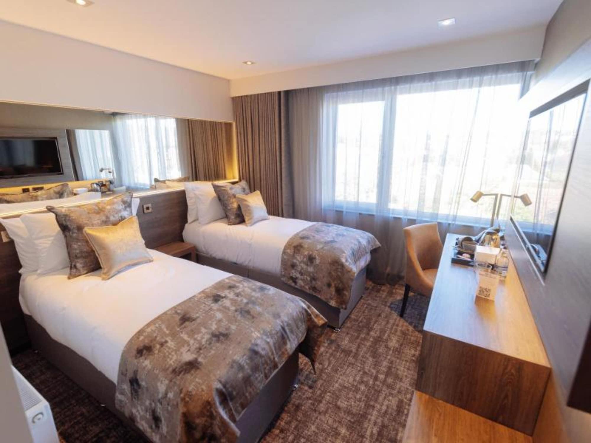 The Redhurst Hotel Glasgow ギフノック エクステリア 写真
